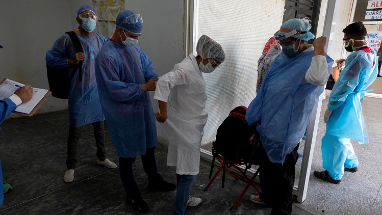 Médico venezolano da el número real que considera tiene el COVID en su país