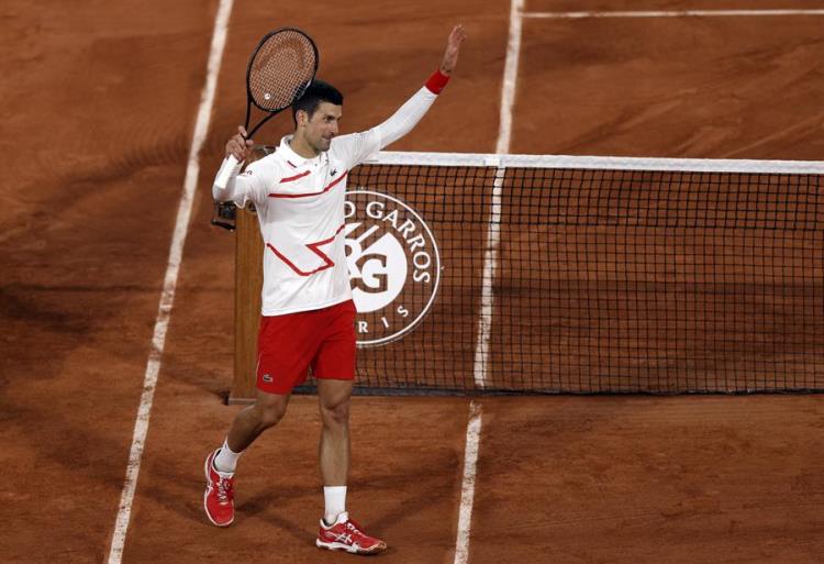 ¡En dos horas! Djokovic barrió con el colombiano Galán y supera en triunfos en París a Federer 3 djokovic galan2
