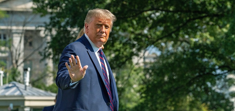 74 años y 110 kilos de peso, factores de riesgo de Trump ante la COVID-19