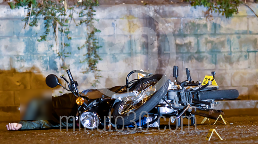 EN FOTOS. ¡Se lo ‘bajaron’ en la moto! En el barrio Florencia fue asesinado por sicarios un motociclista 5 homicidio barrio florencia 20 10 2020 2