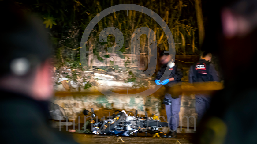 EN FOTOS. ¡Se lo ‘bajaron’ en la moto! En el barrio Florencia fue asesinado por sicarios un motociclista 4 homicidio barrio florencia 20 10 2020 6