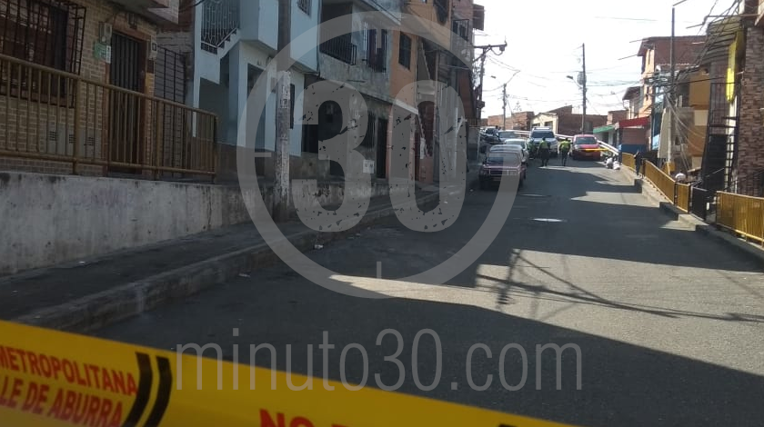 FOTOS Y VIDEO. ¡Lo acribillaron a tiros! Esta mañana mataron a un señor en Manrique La Salle 4 homicido en mantique la salle 20 10 2020 1
