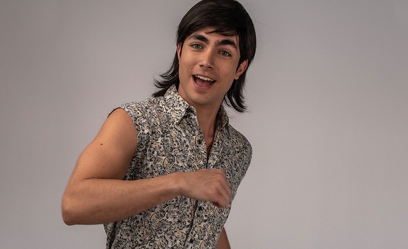 Súbete a mi moto" - la serie - será un viaje nostálgico y musical en el tiempo