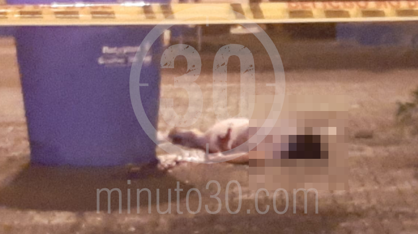 FOTO. ¡Qué calentura! Se registró otro homicidio en pleno parque San Antonio, se trata de una mujer no identificada 2 HOMICIDIO MUJER EN SAN ANTONIO