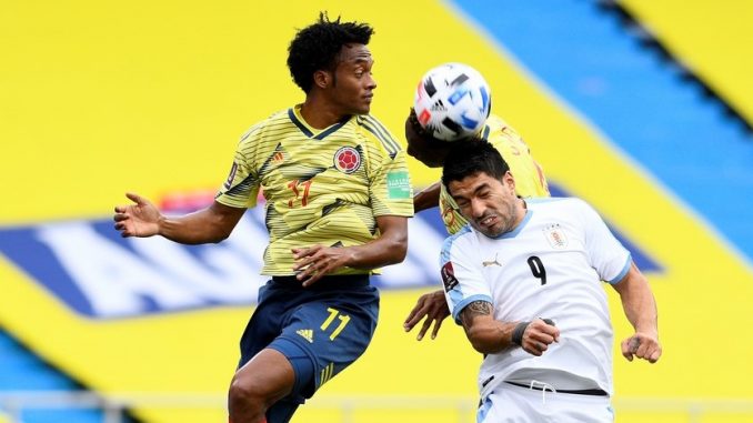 Cuadrado y Luis Suarez Colombia vs Uruguay en la Eliminatorias (1)