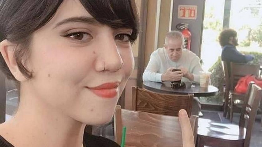 FOTOS: ¡No la dejó ir sola!, padre acompañó a su hija a una cita con un hombre de Tinder