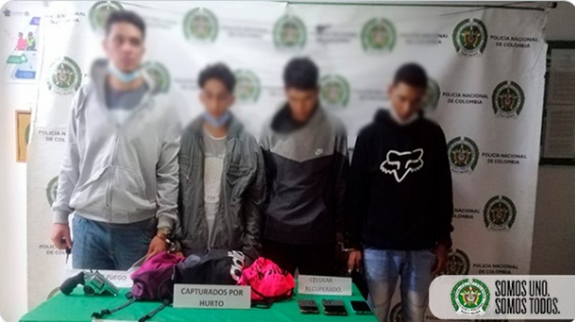FOTOS: ¡Qué biblias! Intimaron con arma de fogueo y se 'llevaron' tres celulares en Medellín 1 capturados medellin