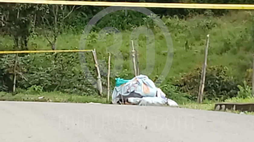 EN VIDEO: Hallaron un cuerpo embolsado en plena calle de San Cristóbal, en la vía a Boquerón 7 embolasado hallado en San Cristobal 19 11 2020 2