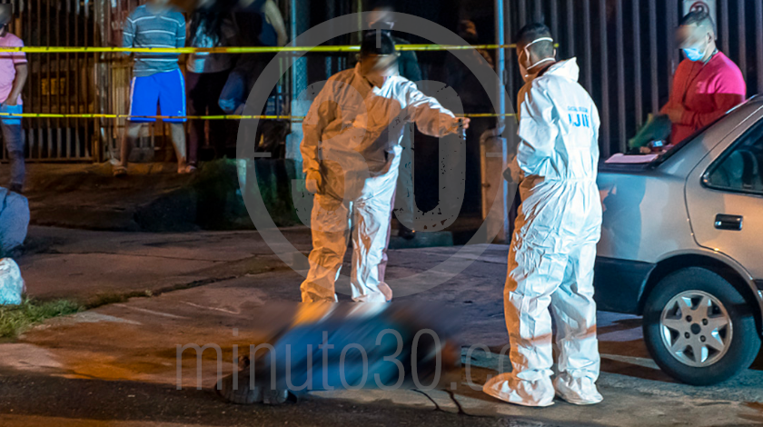 EN FOTOS Y VIDEO: ¡De un tiro lo tumbaron de la moto! Asesinaron a un hombre en Pedregal 6 homicidio en pedragal 07 11 2020 7