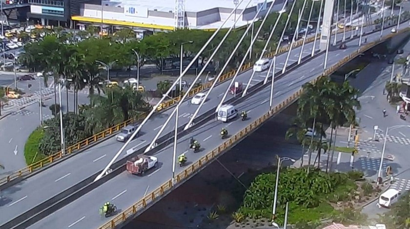 ¡Pilas! Por montaje del alumbrado navideño, puente Los Fundadores tendrá cierre parcial este fin de semana