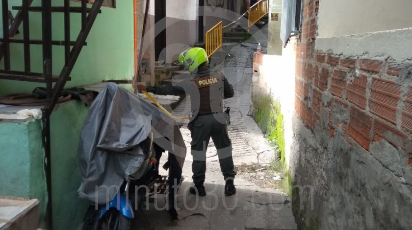 EN FOTOS: Pensaron que estaba dormido en la calle pero cuando fueron a despertarlo se dieron cuenta que estaba muerto 2 muerto en el picachito 4