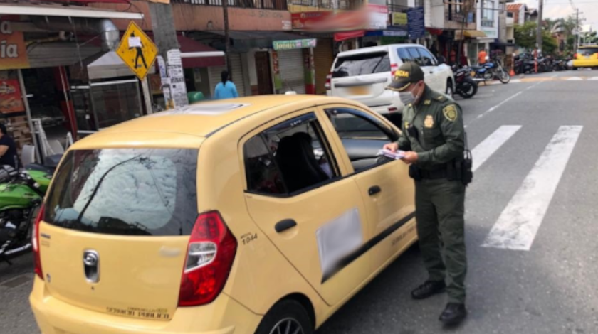 El 63,1 % de las personas reportadas como desaparecidas este año en Medellín ha aparecido con vida 1 reten policia muerto