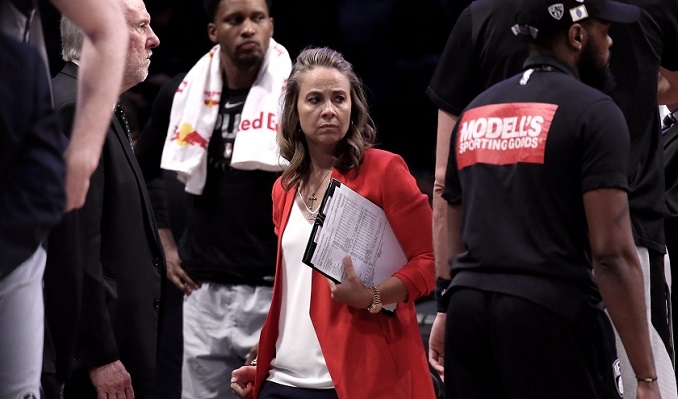 Becky Hammon, primera entrenadora en la NBA: "Es un momento importante"