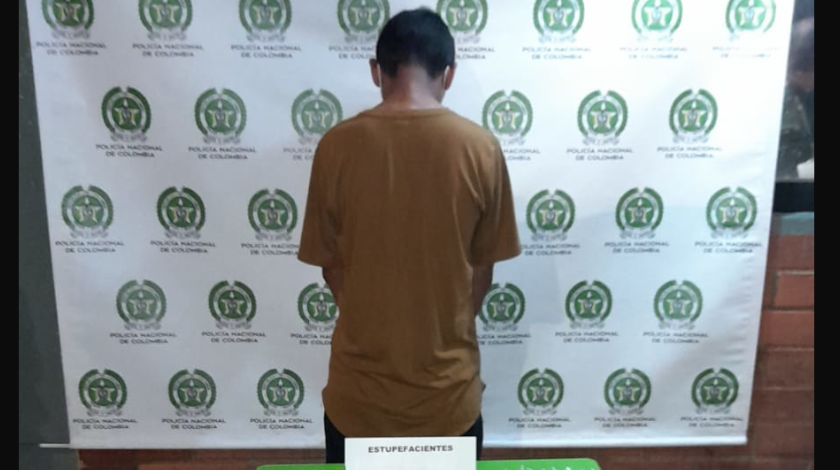 Capturaron a un venezolano en el centro de Medellín con varias dosis de droga lista para la venta 1 CAPTURADO CON DROGA