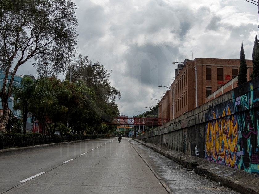 FOTOS: ¡25 atípico! Así se vio Medellín en toque de queda y antes del aguacero de este viernes 4 DSCN9889