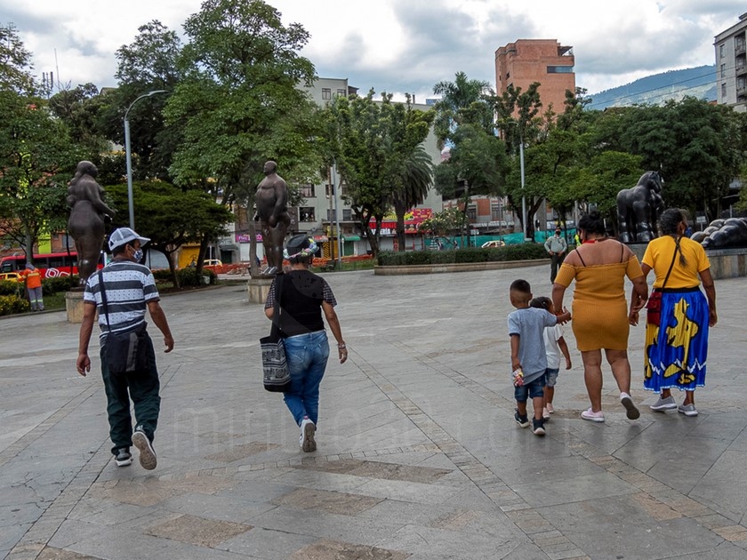 FOTOS: ¡25 atípico! Así se vio Medellín en toque de queda y antes del aguacero de este viernes 22 DSCN9947