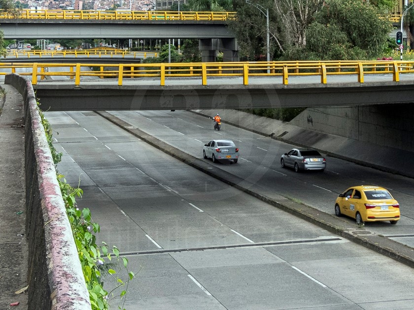 FOTOS: ¡25 atípico! Así se vio Medellín en toque de queda y antes del aguacero de este viernes 44 DSCN9980