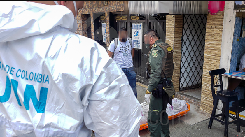 EN FOTOS: Encontraron a un hombre muerto en la habitación de un hotel del centro de Medellín 3 INSPECCION MUERTO EN EL CENTRO DE MEDELLIN 4