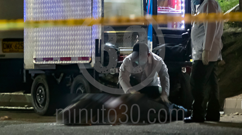 EN FOTOS: ¡Impresionante tanta intolerancia! Por un choque, un hombre mató a otro y luego se suicidó 4 homicidio en bello 05 12 2020 7