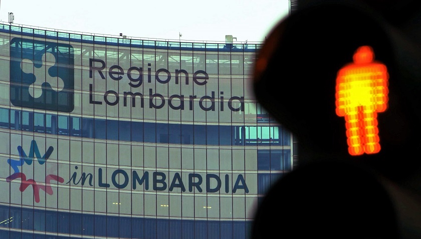 Los muertos por coronavirus en Italia repuntan hasta los 887 en el último día