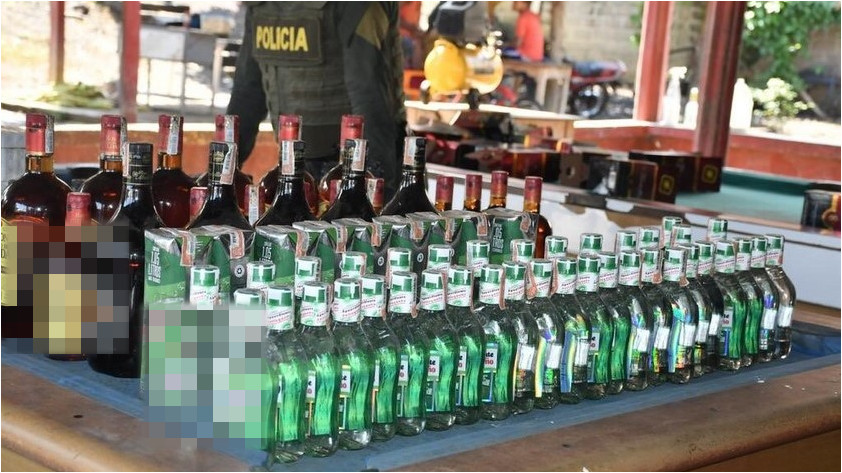 ¡Ojo donde compra el ‘traguito’! Incautaron 550 unidades de licor de contrabando y falsificado en Antioquia