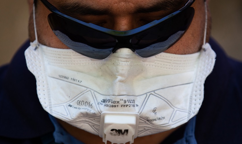 La OMS recomienda no usar mascarillas con válvula para protegerse de la covid-19