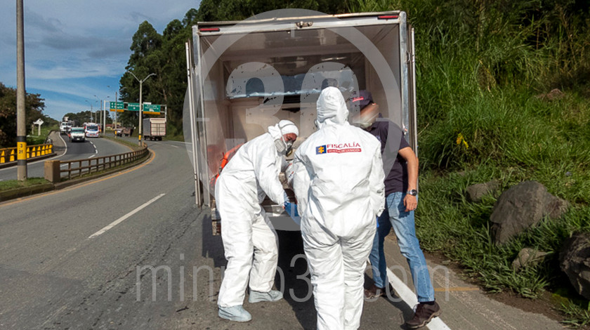 EN FOTOS Y VIDEO: Encontraron un muerto entre unos matorrales a un costado de la Medellín- Bogotá 15 muerto en zona boscosa de la medellin bogota a la altura de la bascula 1 12 2020 3