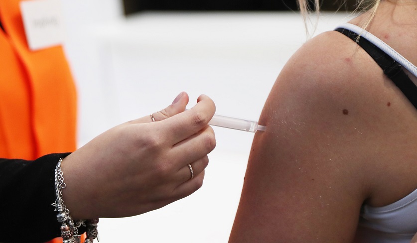 La OMS pide confianza en las vacunas. Rusia la aplicará la semana próxima