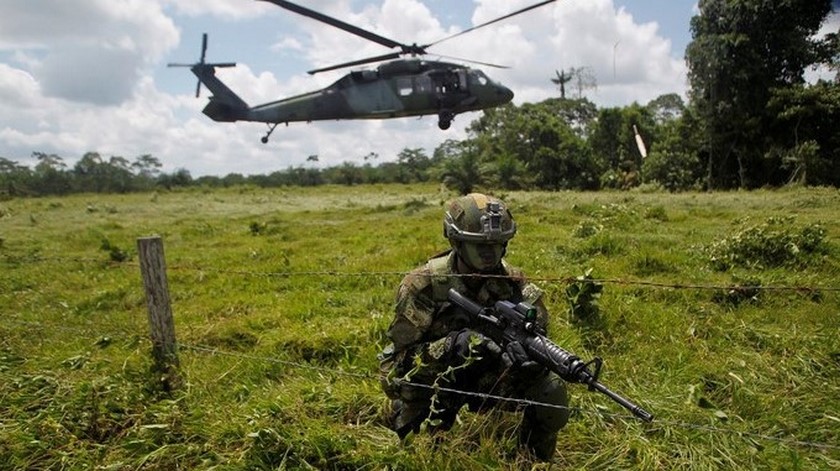 Frustraron atentado terrorista que ilegales pretendían perpetrar en Valdivia, sobre la Troncal de Occidente 1 Soldados Colombia