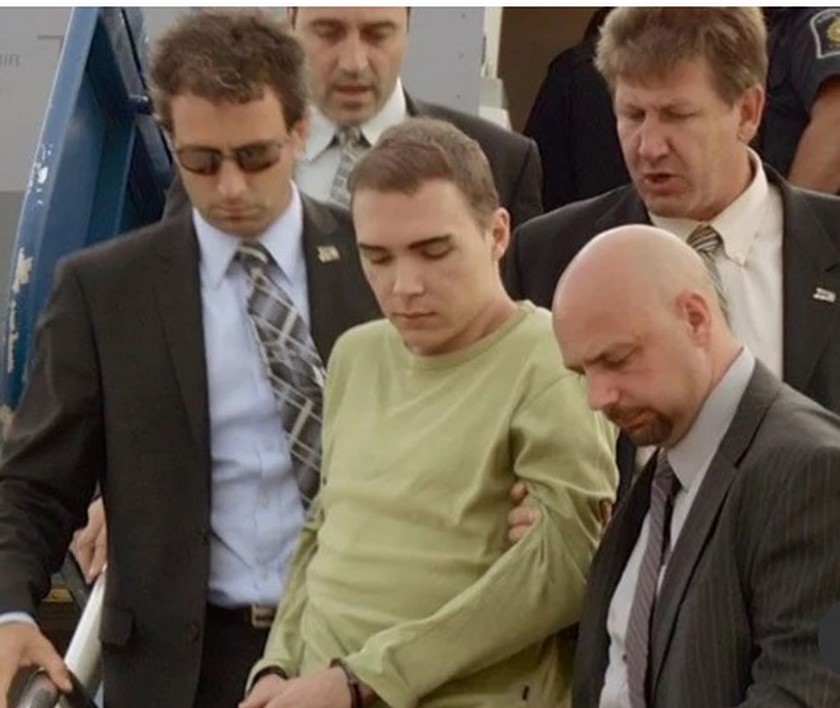 FOTOS: ¿Recuerdan a Magnotta?, La vida que lleva el "descuartizador" que mostraba los videos de sus crímenes en Internet 2 magnotta 14
