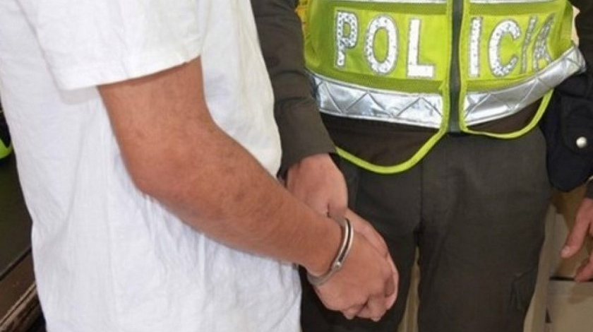 Vigilante habría abusado sexualmente de una niña de 19 meses de nacida, hija de su ex novia 1 Capturado alias 'El Monito' por presunto homicidio de su propia madre