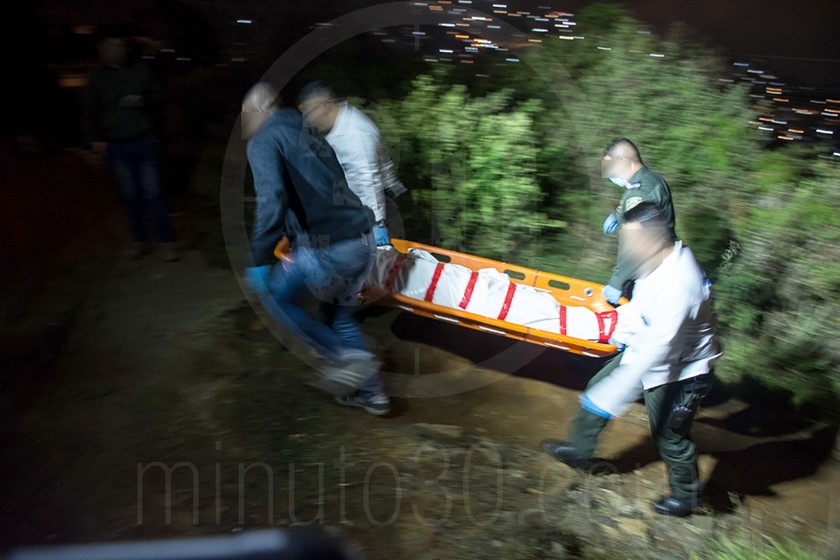 FOTOS: Al parecer con signos de asfixia fue hallada muerta una joven en zona boscosa del barrio París 7 homicidio zona boscosa barrio paris4815