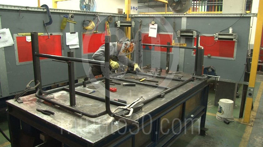 VIDEO: Así acompañan en Medellín a 200 empresas, afectadas por la pandemia, que buscan reactivarse 1 Industria Metalmecanica camas metal fabrica industrias Metales sector industrial4