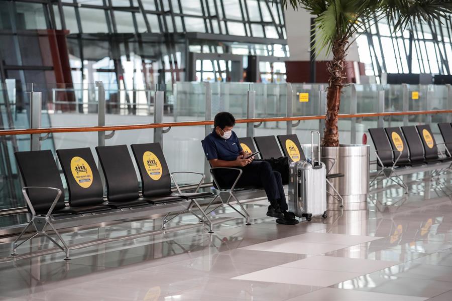 Indonesia suspende los viajes aéreos y marítimos hasta primeros de junio 1 d06d5beab36d74f11b961fcbb8263d9180d4d59aw