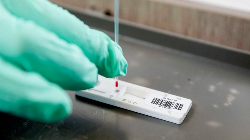 ¿Colombia comprará la vacuna rusa contra Covid-19?, esto es lo que respondió MinSalud 1 Moderna anuncia prueba de su vacuna contra el virus en 30 mil participantes: CoronaVac la vacuna con 90% de eficacia