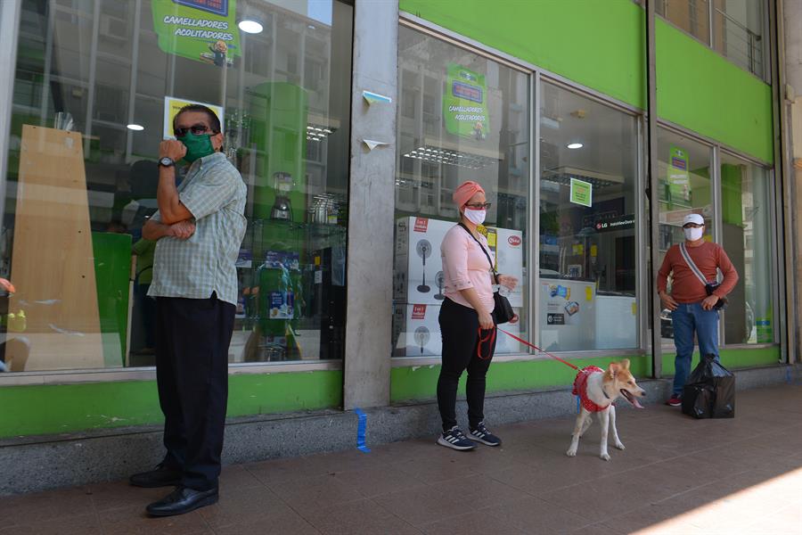 Fallecidos por COVID-19 ascienden a 3.346 en Ecuador, con 38.843 contagiados 1 023b2236df2dc7016dff6e257385e8b3e1024a57w