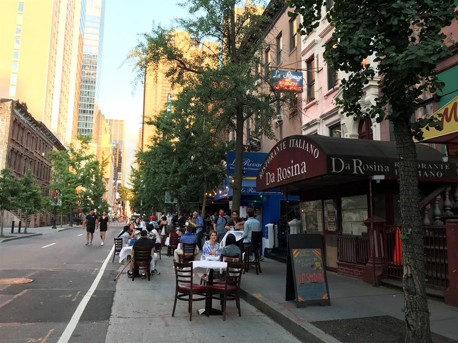 La tasa del virus en Nueva York baja a 0,9% y las universidades deben preparar la vuelta 1 f9da46f0640e3e9a2e64cb6bb1ba87e231e4b4e4w