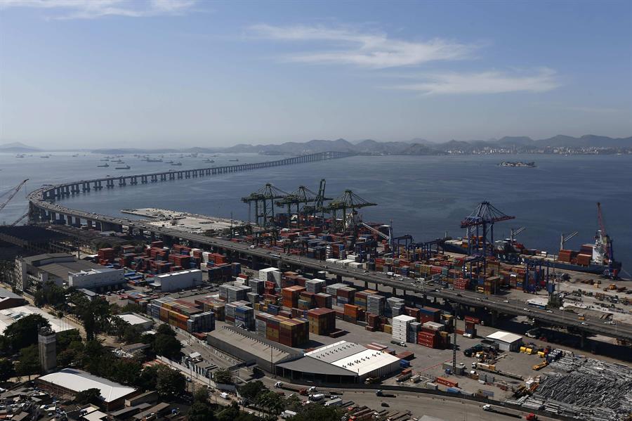 El superávit de la balanza comercial de Brasil cae 10,3 % en primer semestre 1 95ff51cea00b3adc849242ad356a00b652b54684w