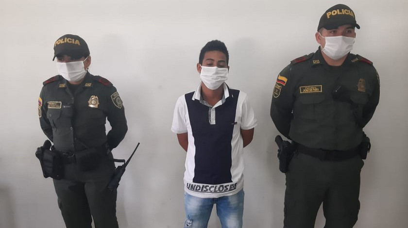 Andando en bus entre Chigorodó y Carepa agarraron a sujeto buscado por concierto para delinquir, extorsión y homicidio 1 Chigorodó Carepa sujeto