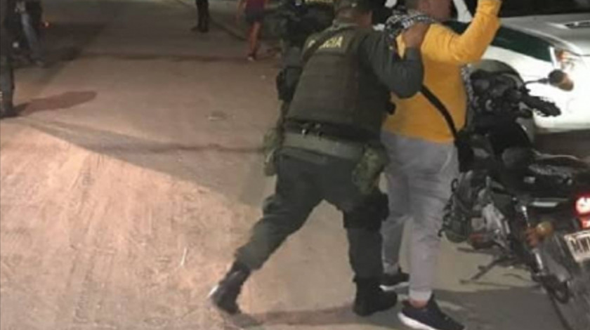 ¡Qué intolerancia! Sujeto en Jericó se negó a que lo requisaran, le pegó al policía y lo dejó 2 días incapacitado 1 Jericó