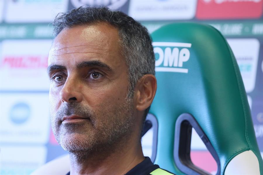 El Almería hace oficial la salida de Mario Silva y la llegada de Gomes 1 f5ca9f0036a3a218ac0cf68c2076cfdab50f5474w