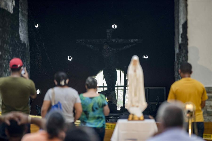 Catedral de Managua cierra sus puertas por la quema de la imagen de la Sangre de Cristo 1 75e20174492c2205267d1b0f551978a9d36c41c7w