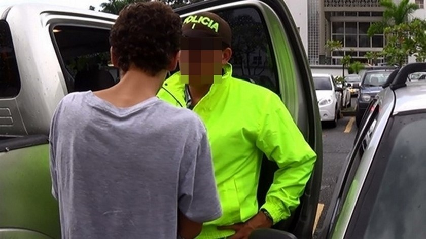¡Aberrante! Un adolescente de 15 años habría violado a su sobrinita de 6 añitos 1 adolescente aprehendido