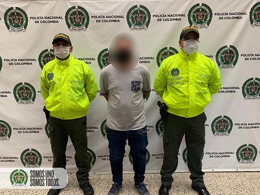 FOTOS: En diferentes barrios de Medellín 'agarraron' a 8 hombres por violencia intrafamiliar 19 captura violencia intrafamiliar8