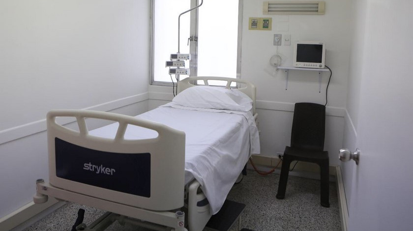 Con 24 nuevas víctimas, Antioquia superó los 3.300 fallecidos por culpa del covid-19 1 Cama UCI cuidados intensivos pacientes coronavirus covid