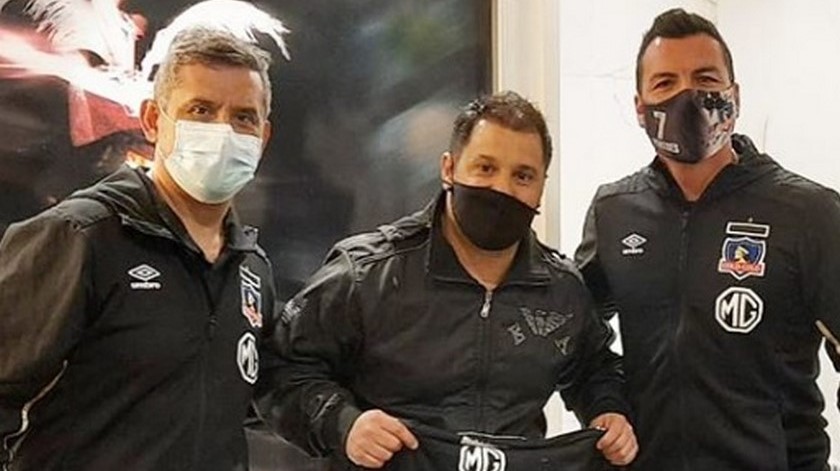 Polémica por visita de Gustavo Biscayzacú a la delegación de Colo Colo en Montevideo, habrían incumplido protocolo de bioseguridad 1 Colo Colo habría incumplido protocolos de bioseguridad
