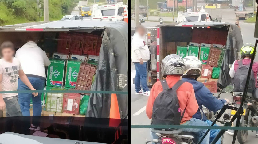 FOTOS: Furgón lleno de frutas y verduras se volcó en plena Autopista Medellín - Bogotá 1 Accidente furgon volcado en le Medellin Bogota