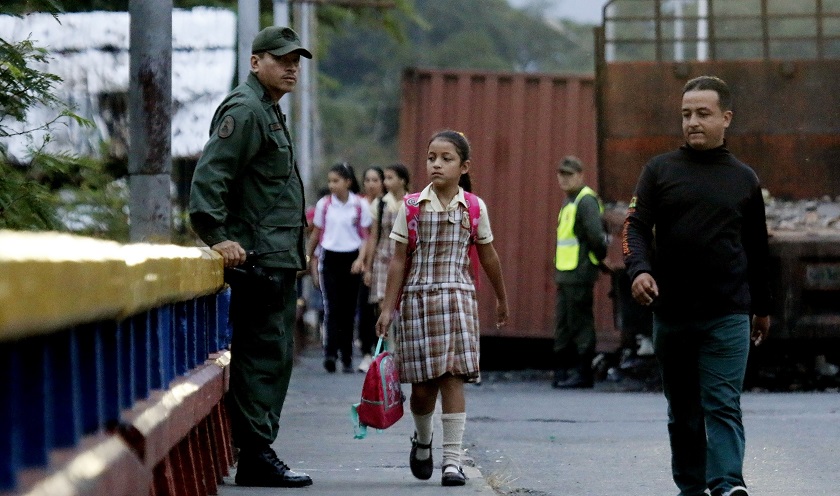 Por por dos días, Colombia abrirá "corredor estudiantil" en la frontera con Venezuela 1 estudiantes en frontera colombo venezolana