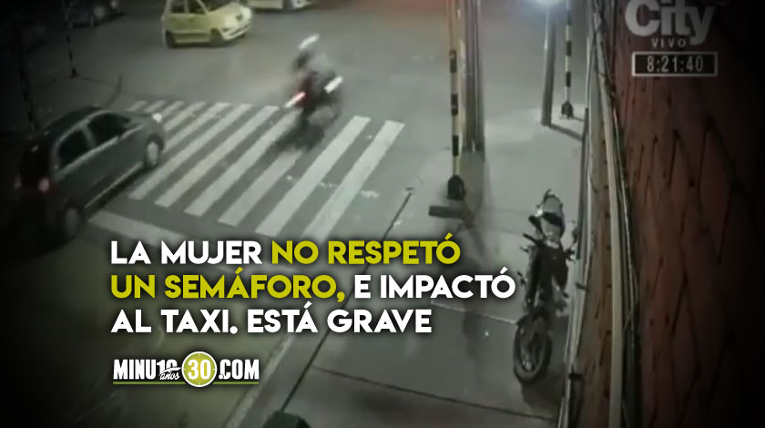 Video: ¡Qué impresión! Mujer motociclista salió volando tras chocar contra un taxi 1 Que impresion Mujer motociclista salio volando tras chocar contra un