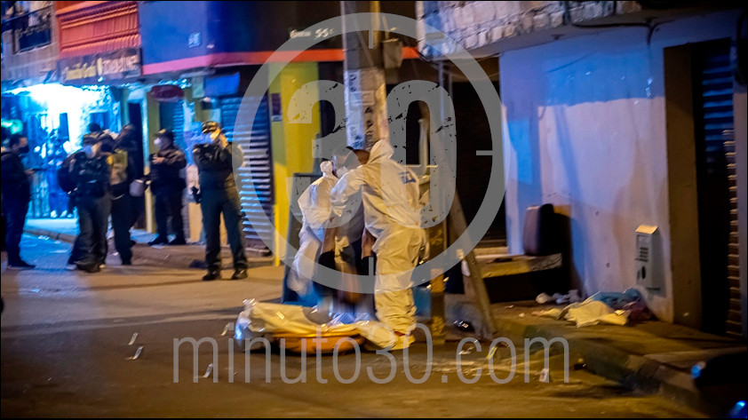 FOTOS Y VIDEO: Asesinado a balazos hombre de 33 años en Moravia 8 asesinado moravia8